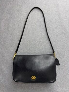 Vintage Coach Black Leather Convertible Shoulder Bag